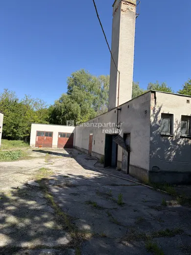 Na predaj 12-izbový dom, Topoľníky, Hlavná