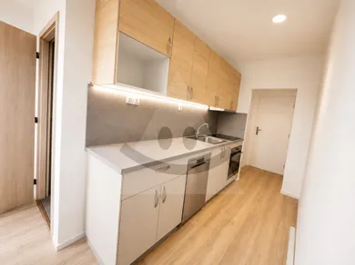 Na prenájom 2-izbový byt, 56 m², Martin, L. Novomeského