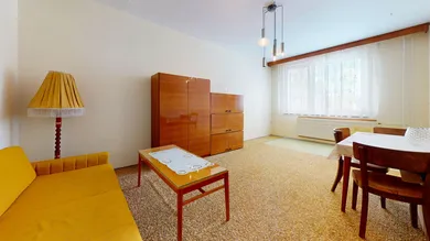 Na predaj 4-izbový byt, 82 m², Topoľčany, Krušovská