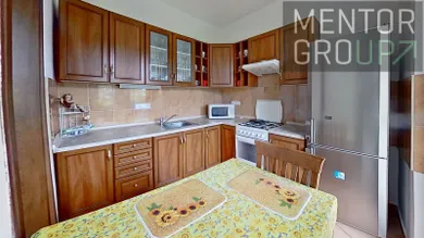 Kiadó lakások, 3-szobás, Bratislava-Dúbravka · €700