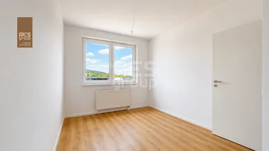 Na predaj 2-izbový byt, 44 m², Bratislava-Lamač, Hodonínska