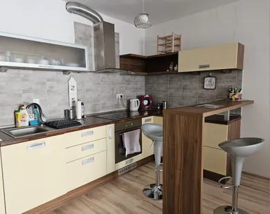 Kiadó lakások, 1-szobás, Bratislava-Karlova Ves · €700
