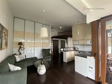 Na prenájom 2-izbový byt, 49 m², Bratislava-Ružinov, Klincová
