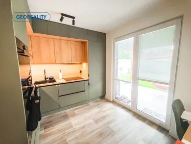 Na predaj 4-izbový dom, 100 m², Jur nad Hronom