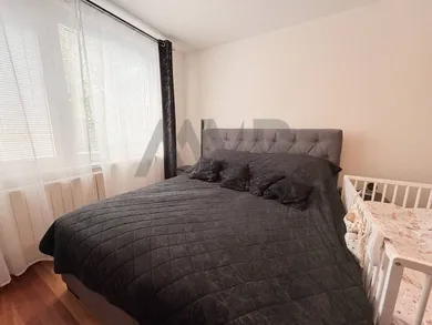 Na predaj 2-izbový byt, 53 m², Hurbanovo, Komenského