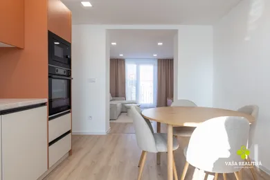 Na prenájom 2-izbový byt, 60 m², Prievidza