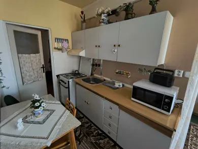 Na predaj 2-izbový byt, 63 m², Brezno, Malinovského