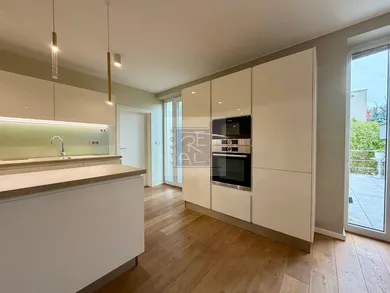 Na predaj dom, 418 m², Nitra