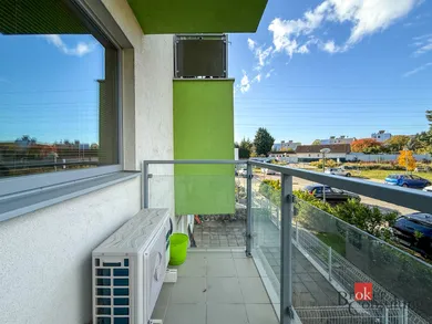 Na prenájom 2-izbový byt, 44 m², Bratislava-Nové Mesto, Jurská