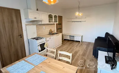 Na prenájom 2-izbový byt, 40 m², Bratislava-Dúbravka, Hanulova