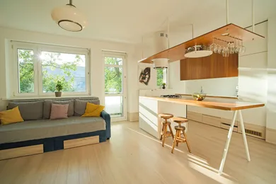 Na predaj 2-izbový byt, 77 m², Bratislava-Nové Mesto, Skalická cesta