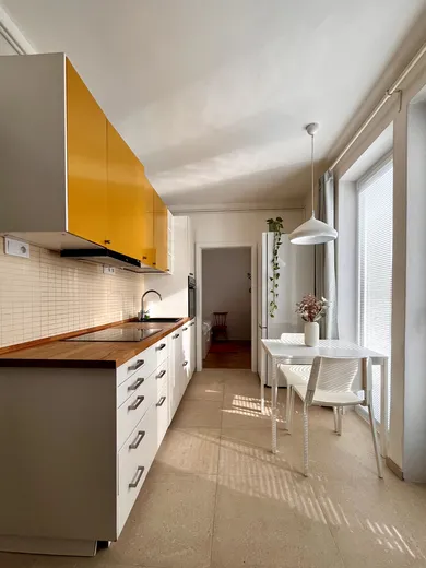 Mieszkania na wynajem, 2-pokojowe, Bratislava-Nové Mesto · €750