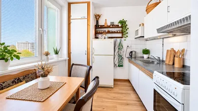 Na predaj 1-izbový byt, 38 m², Bratislava-Petržalka, Jasovská
