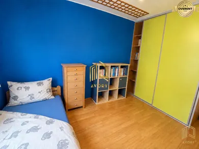Na predaj 3-izbový byt, 63 m², Bratislava-Karlova Ves, Beniakova