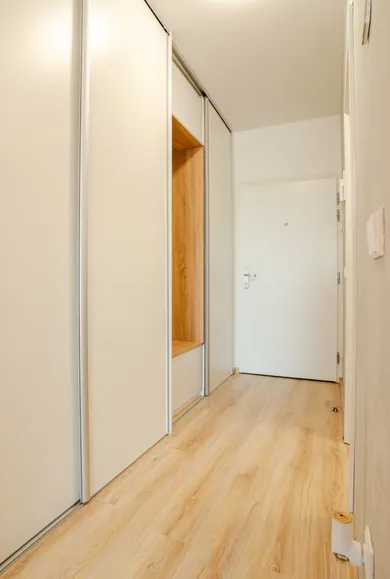 Na predaj 1-izbový byt, 36 m², Bratislava-Nové Mesto, Bajkalská