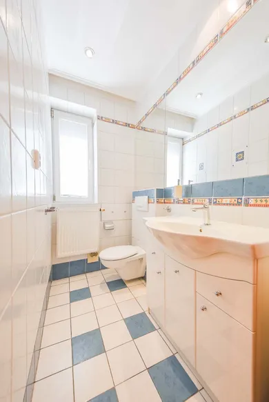 Na prenájom 4-izbový byt, 112 m², Košice-Juh, Brezová