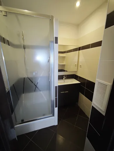 Na predaj 3-izbový byt, 67 m², Hlohovec, Fraštácka