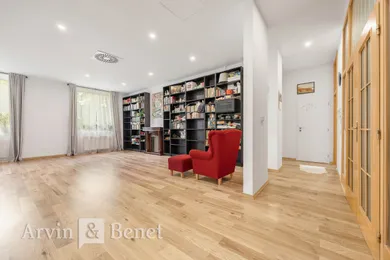 Na predaj 4-izbový byt, 131 m², Bratislava-Dúbravka, Žatevná