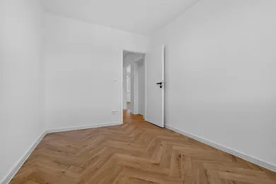 Na predaj 4-izbový byt, 100 m², Bratislava-Karlova Ves, Pod Rovnicami