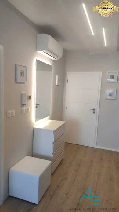 Na prenájom 2-izbový byt, Bratislava-Vrakuna, Majoranova