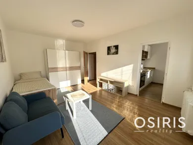 Mieszkania na wynajem, 1-pokojowe, Bratislava-Dúbravka · €630