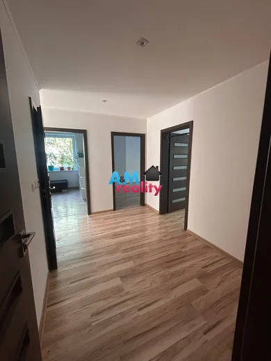 Na predaj 3-izbový byt, 94 m², Trenčianske Teplice, Štvrť SNP