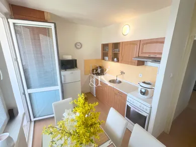 Na predaj 2-izbový byt, 57 m², Bratislava-Rača, Závadská