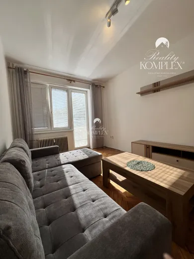 Na prenájom 2-izbový byt, 54 m², Komárno