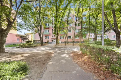 Na predaj 2-izbový byt, 55 m², Bratislava-Rača, Kadnárova