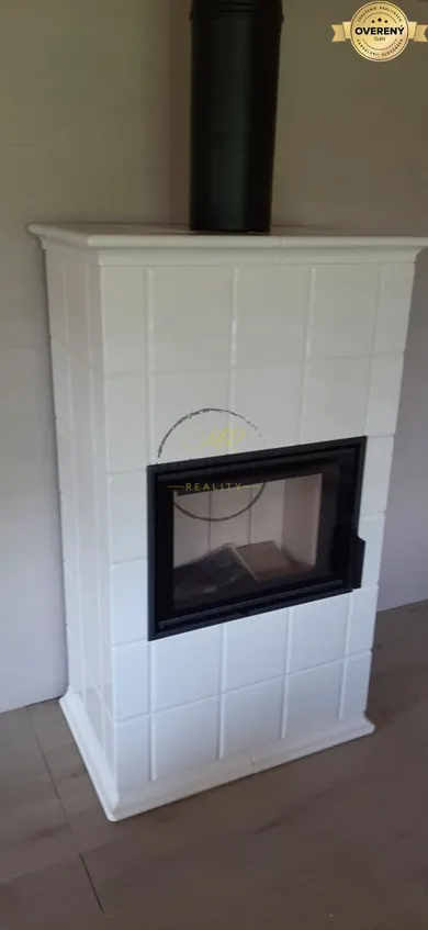 Na predaj 4-izbový rekreačný dom, 76 m², Čechy