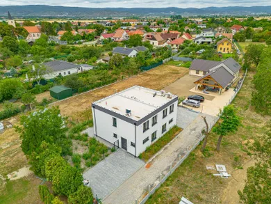 Na predaj 5-izbový dom, 114 m², Chorvátsky Grob, Hlboká cesta