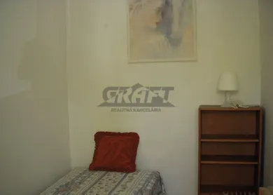 Na prenájom 2-izbový byt, 45 m², Bratislava-Nové Mesto, Riazanská