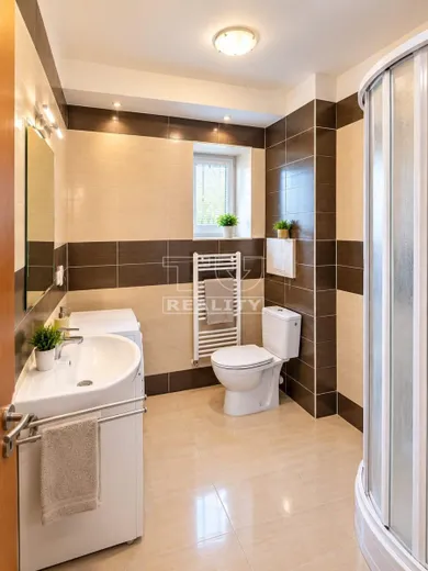 Na predaj 1-izbový byt, 27 m², Bratislava-Petržalka