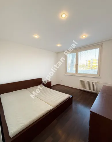 Byty na prenájom 3-izbový, Bratislava-Ružinov · €950