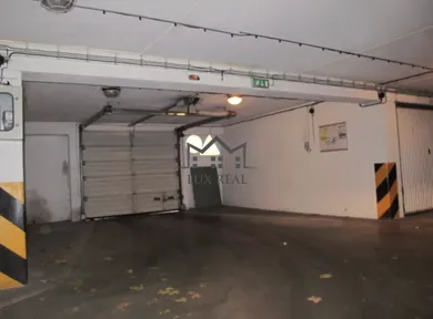 Na predaj objekt, 17 m², Bratislava-Dúbravka, Bagarova