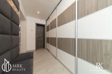Na predaj 4-izbový dom, 120 m², Bratislava-Záhorská Bystrica