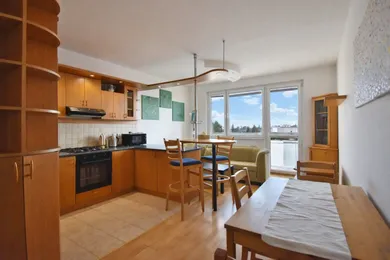 Квартири в оренду, 3-кімнатні, Bratislava-Ružinov · €650