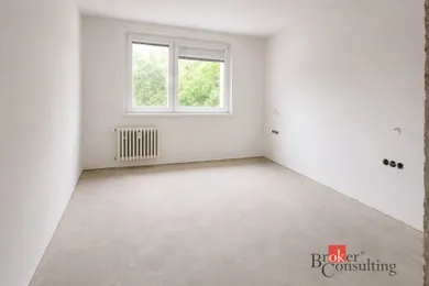 Квартиры на продажу, 4-комнатные, Stupava · €203 400