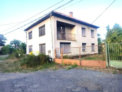 Na predaj 5-izbový dom, 160 m², Čakanovce