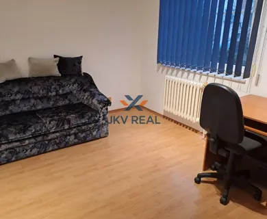 Na prenájom 4-izbový byt, 95 m², Nitra, čerman