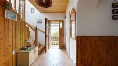 Na predaj dom, 551 m², Trstín