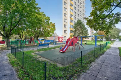 Na predaj 1-izbový byt, 38 m², Bratislava-Dúbravka, Galbavého