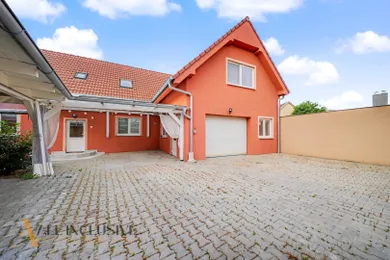Domy na sprzedaż, 6-pokojowe, Šamorín · €319 000