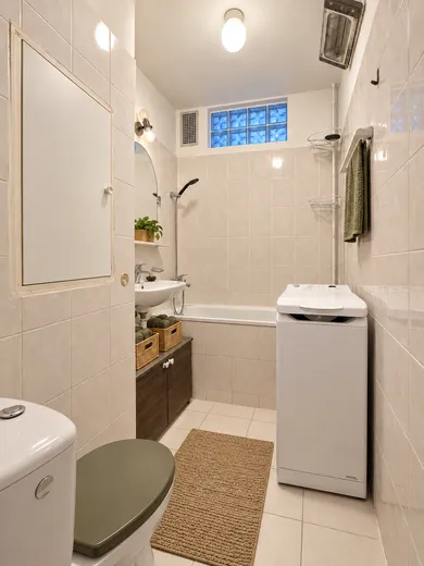Na predaj 2-izbový byt, 68 m², Bratislava-Petržalka, Vilová