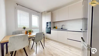 Mieszkania na wynajem, 3-pokojowe, Bratislava-Karlova Ves · €740