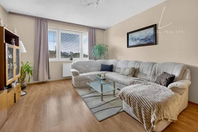 Na predaj 3-izbový byt, 74 m², Bratislava-Petržalka