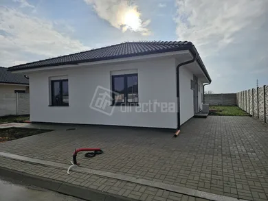 Domy na sprzedaż, Topoľnica · €255 000
