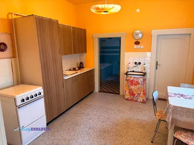 Na predaj 2-izbový dom, 106 m², Lučenec