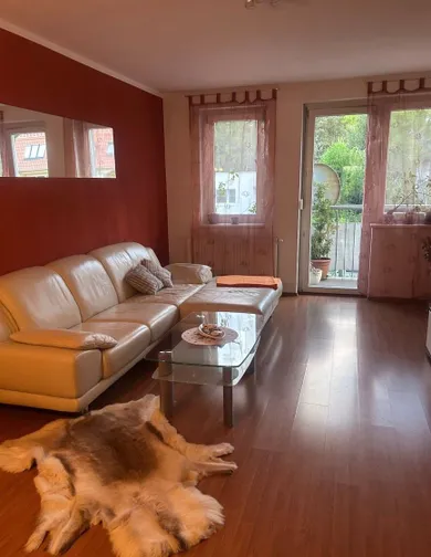 Byty na prenájom 2-izbový, Bratislava-Dúbravka · €750