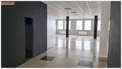 Na prenájom komerčné, 400 m², Žilina, Radničná